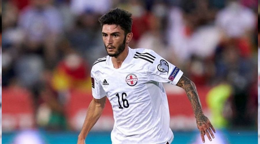 Trabzonspor Gürcü sol beki getirdi