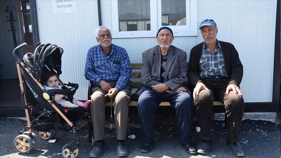 Yaşlılar ayrımcılıktan şikayetçi