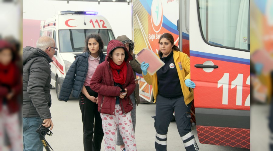 103 öğrenci kombiden zehirlendi