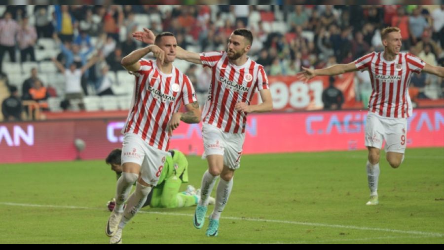 Beşiktaş'ta kan kaybı sürüyor