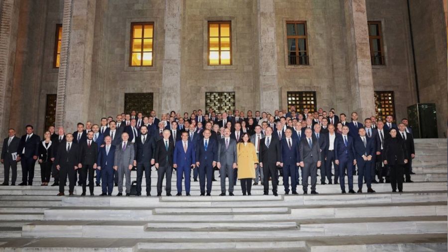 Deprem bölgesinde yapılacak 100 bin çelik köy evi için ihaleye çıkılacak