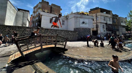 Diyarbakır'da bunaltıcı sıcaklar düşüyor