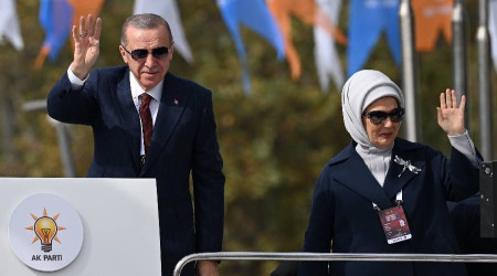 Erdoğan: Terör örgütlerini kullanarak bizi köşeye sıkıştırmaya çalışanlara boyun eğemiyoruz