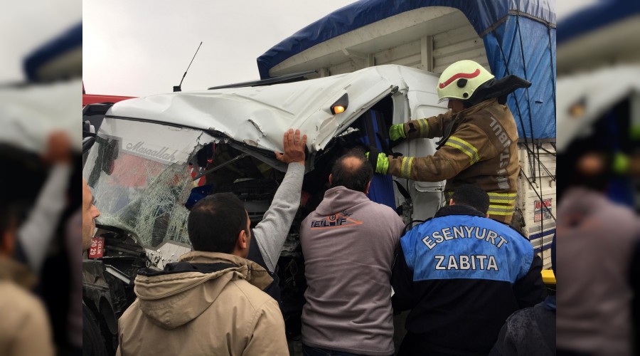 Esenyurt'ta feci kaza