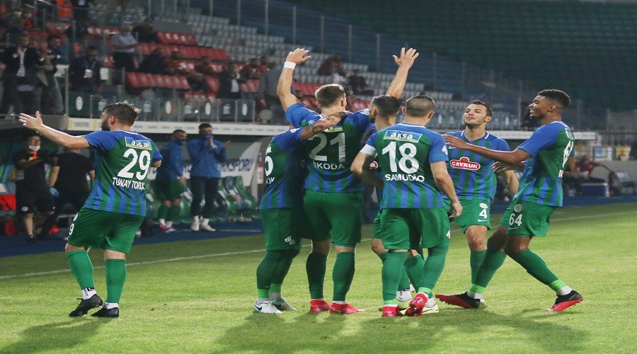 Galatasaray’a şok üstüne şok