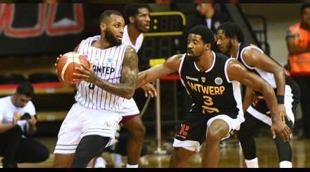 Gaziantep Basketbol liderliğini sürdürdü