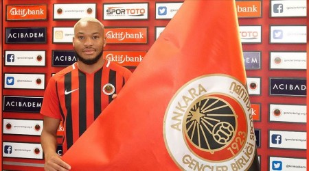 Gençler'e Fransız sol bek