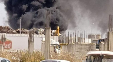 Hatay'da sanayide çıkan yangın kontrol altında