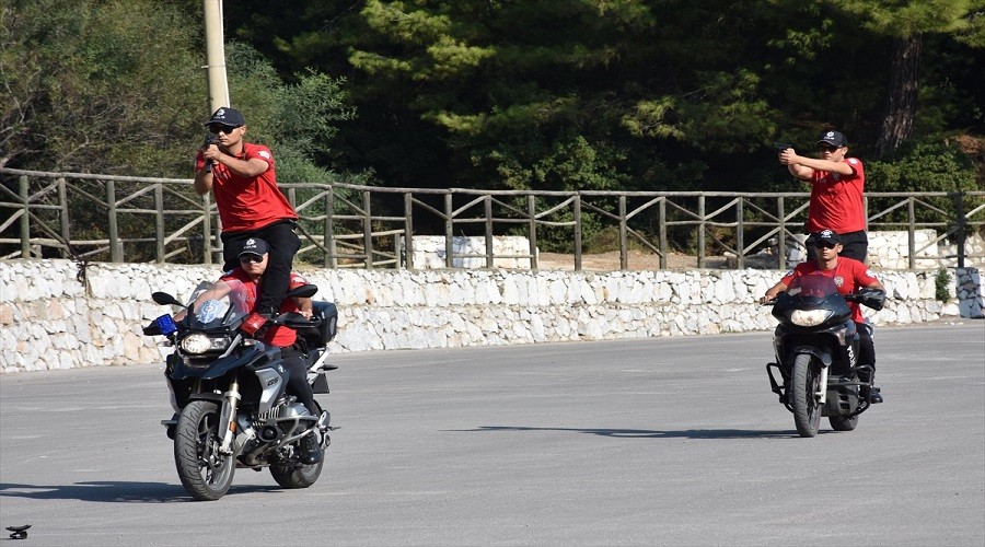 Muğla Yunus timlerinden göğüs kabartan performans