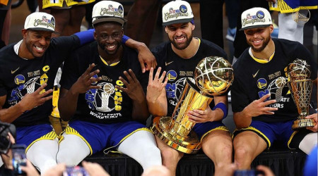 NBA'de ampiyon Warriors