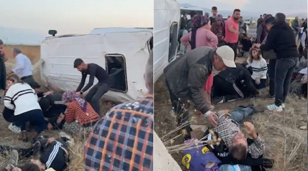 Niğde'de tarım işçilerini taşıyan minibüs devrildi: 15 yaralı