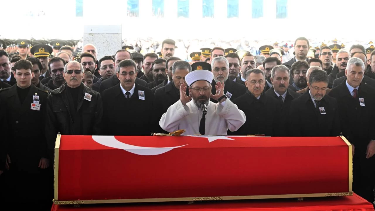 Şehit Piyade Teğmen Eril Alperen Emir son yolculuğuna uğurlandı