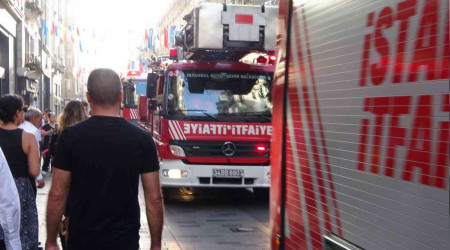 Taksim'de otelde yangın