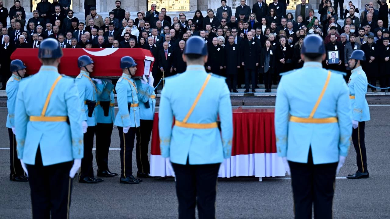 Yaşar Okuyan için Meclis'te tören düzenlendi
