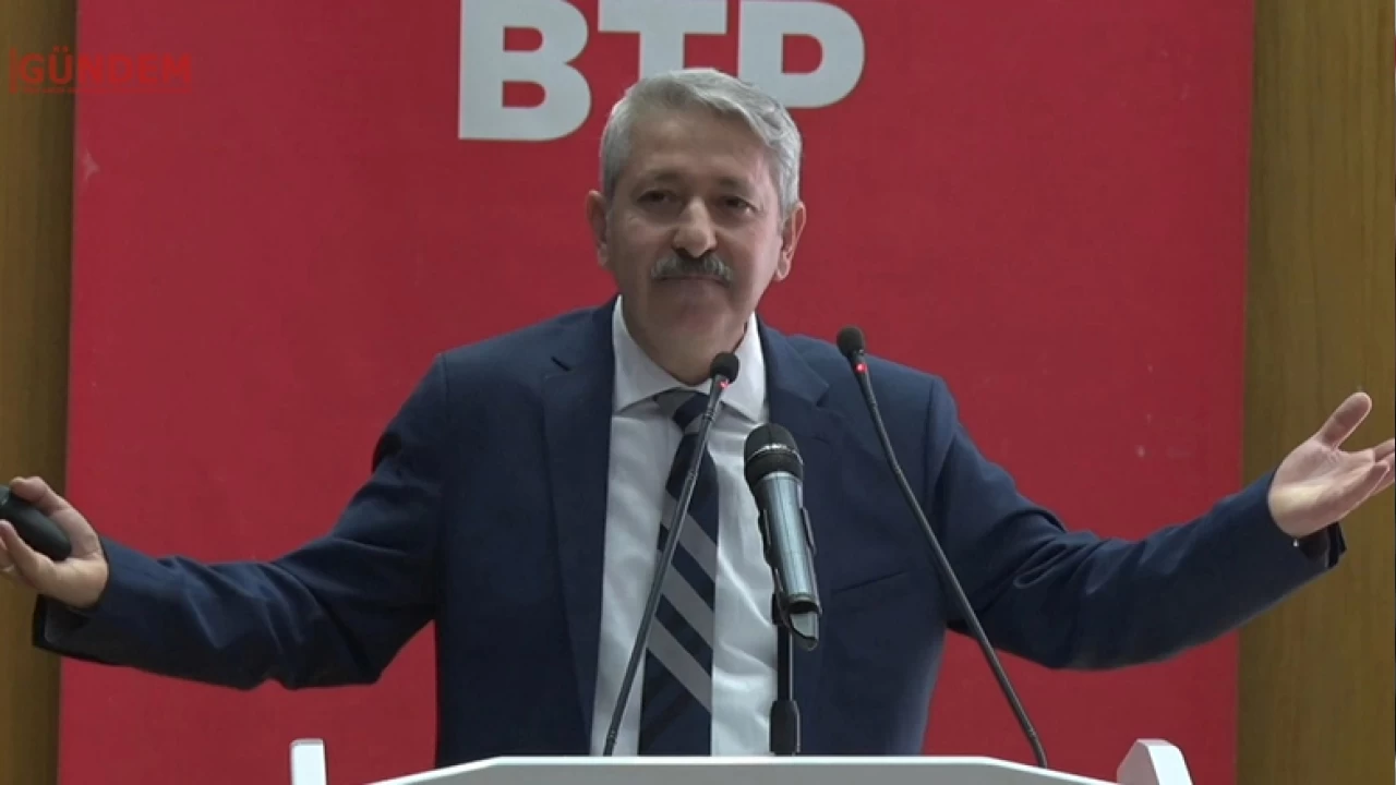 '34 parti bir yana, Bamsz Trkiye Partisi bir yana. nk BTP kadrolar vatan ve milleti iin yola km tertemiz bir kadrodur'