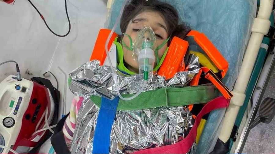 8 yaşındaki Rüveyda 153 saat sonra kurtarıldı