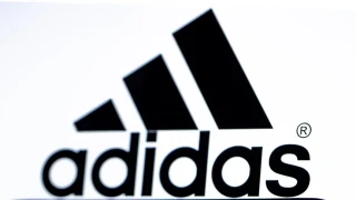 Adidas’ın, 2021'de Gazze'ye yönelik saldırılara katılan ve İsrail ordusunda görev yaparken bacağını kaybeden askeri, şirketin reklam yüzü yapmasına tepkiler artıyor