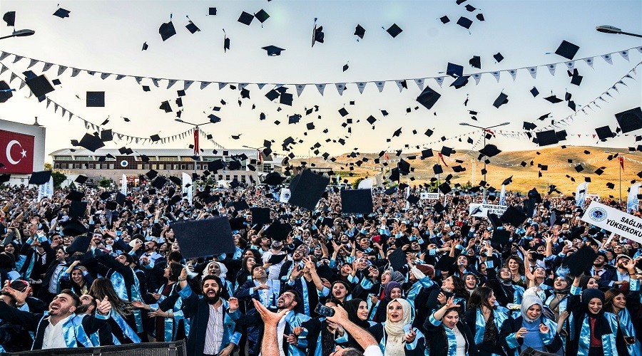 Batman Üniversitesi'nin Gurur Günü