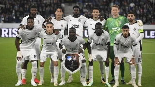 Beşiktaş eldiven attırdı