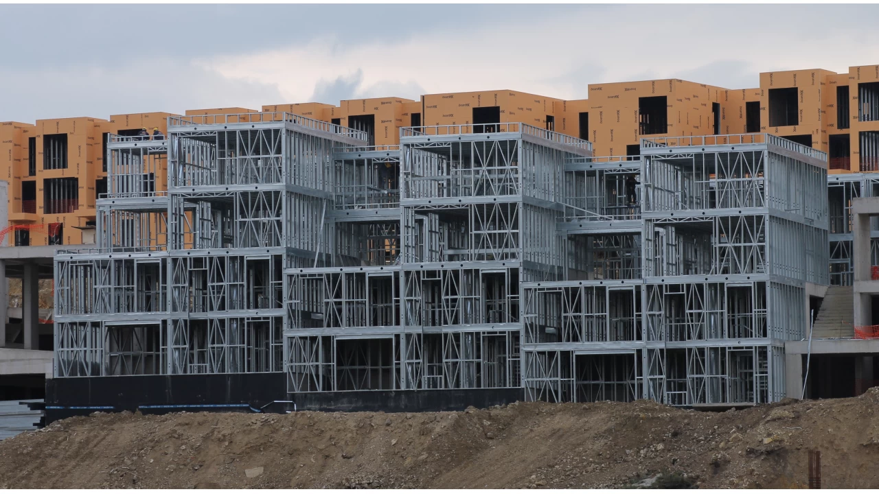 Çelik yapılarla kısa sürede yüz binlerce konut üretmek mümkün