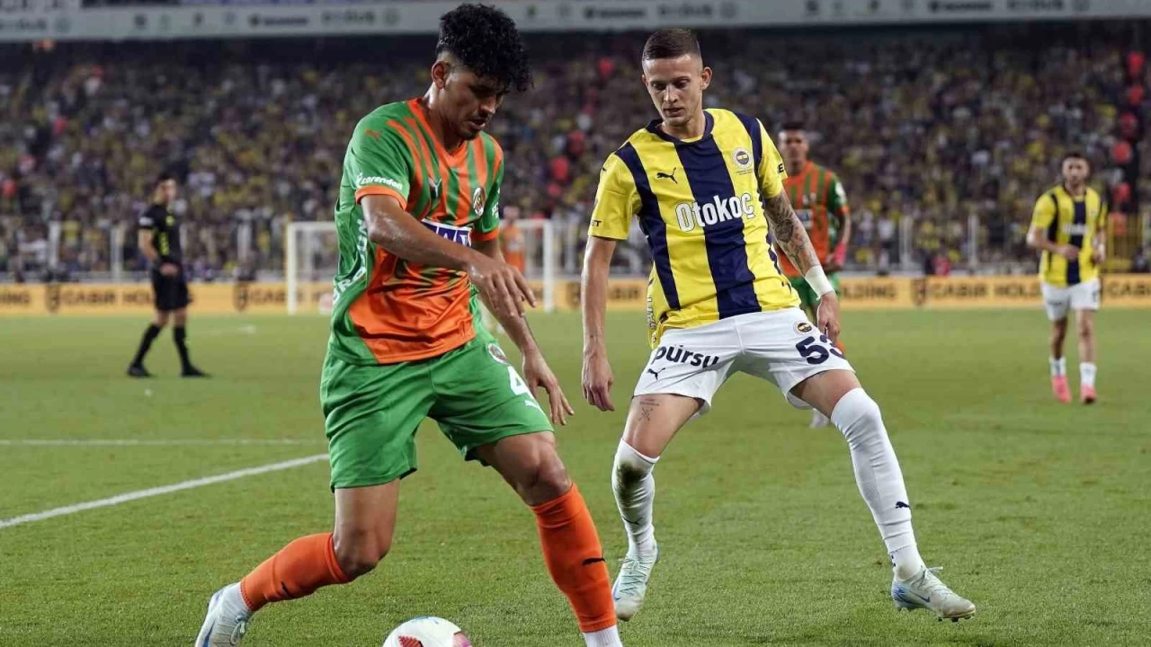 Corendon Alanyaspor ile Fenerbahe 18. randevuda