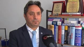 Eski SGK Başmüfettişi İsa Karakaş, bayram ikramiyesinin 5 bin liraya çıkarılmasının planının son anda torba kanun teklifinden çıkarıldığını açıkladı