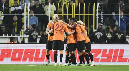 "Galatasaray, Fenerbahe'yi kk drd"