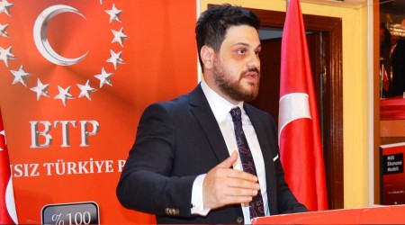 Gazeteciler kendilerini özgür hissetmeli