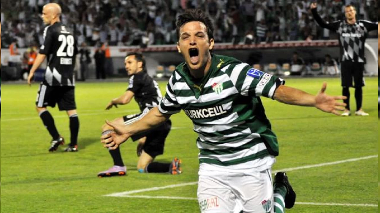 İki efsane küllerinden doğacak