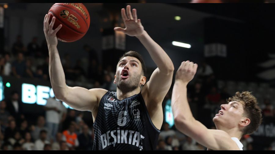 Kartal'a İngiliz konuk