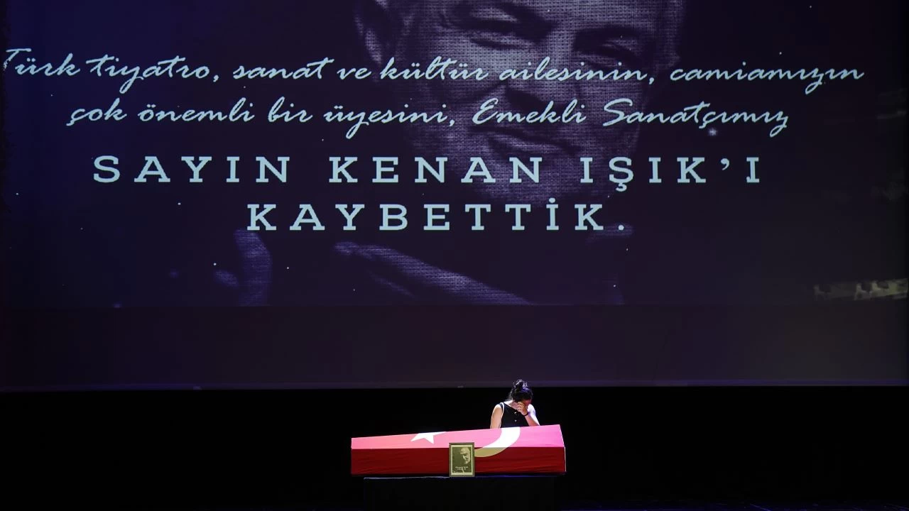 Kenan Işık için AKM'de tören düzenlendi