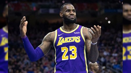 LeBron, efsane Jordan'ı geçti