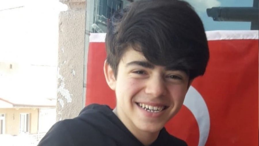 Lise öğrencisi kalbine yenik düştü