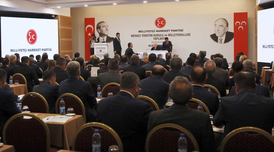 MHP'de 'seçim' kampı