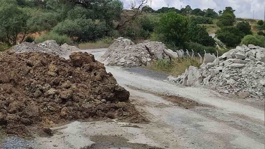 Otoyol balant yolu kaak hafriyat nedeni ile kapand