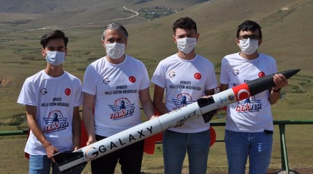 Roket 1500 metre yüksekliğe ulaştı