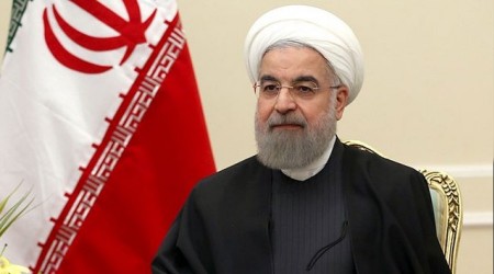 Ruhani'den Trump'a ayar