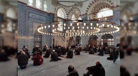 Rüstempaşa Camisi 4 yıl sonra ibadete açıldı