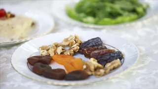 Sahura kalkmayan kaslarından yer!