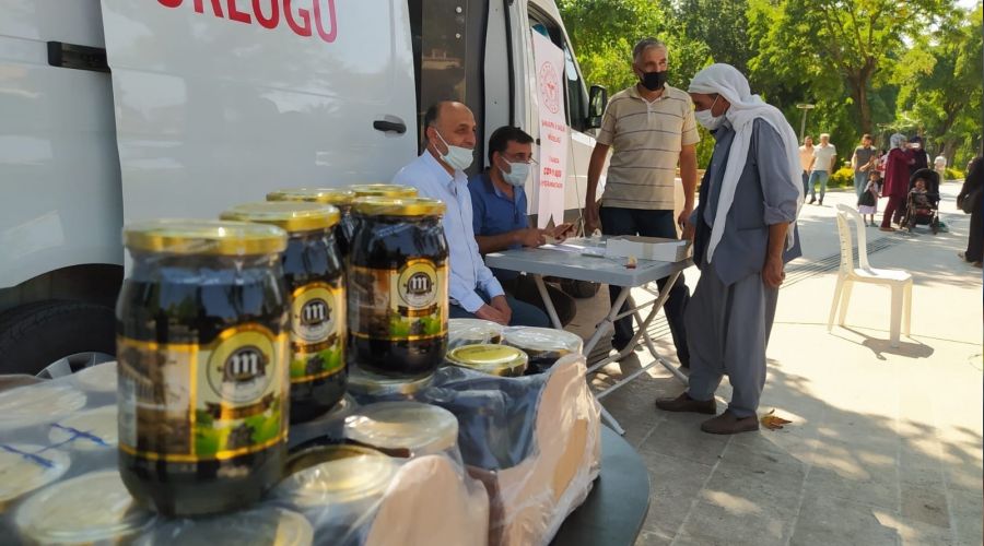 Şanlıurfa'da pekmezli aşı teşviki