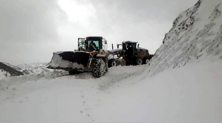 Siirt'te mahsur kalan 10 retmen kurtarld