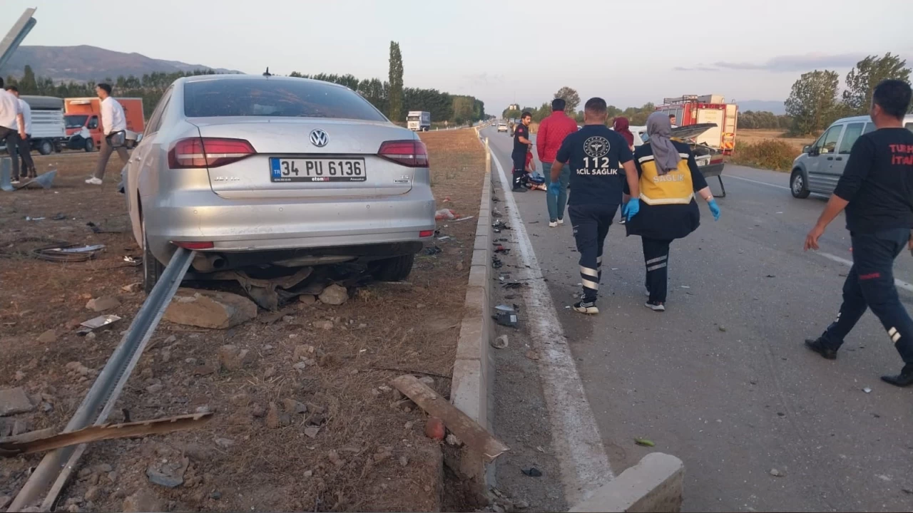 Tokat'ta iki otomobil arpt: 1 l, 1 yaral