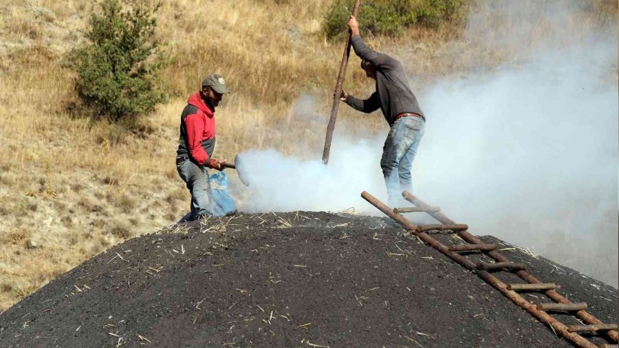 'Torlakçılar' ekmeklerini külden çıkarıyor