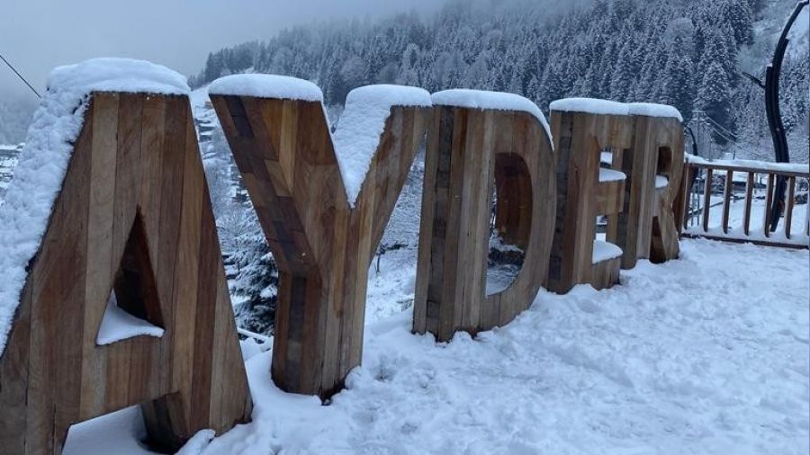 Turizm merkezi Ayder'den kar manzaraları