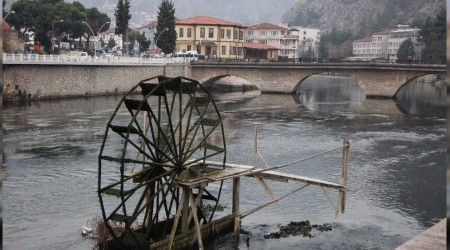 Yeşilırmak karardı