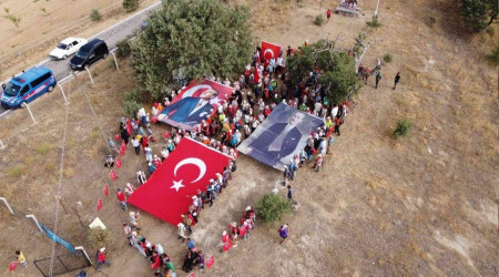 Zafer Yolu kafilesi Takmak'ta