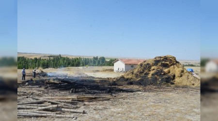 12 bin liralık saman balyası kül oldu