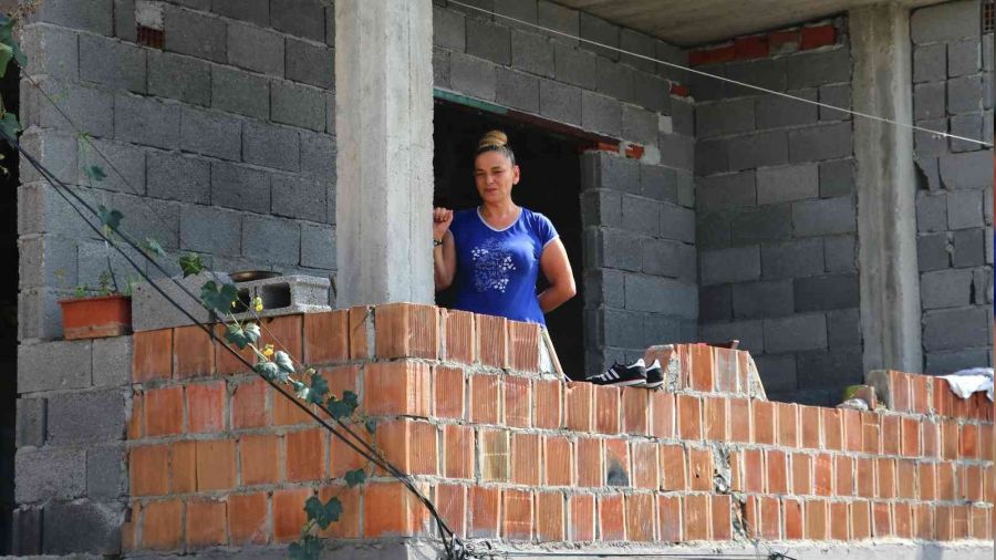 Ağabeylerine güvendi ailesiyle ortada kaldı