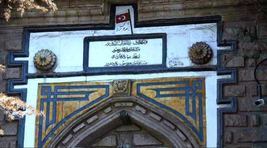 Aksaray'daki 'Bilgi Yurdu' 96 yıldır hizmet veriyor