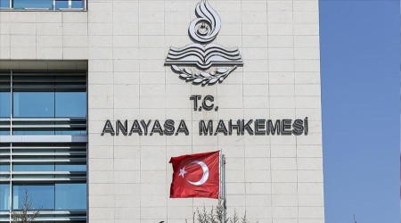 AYM'den 'dezenformasyon yasası' kararı